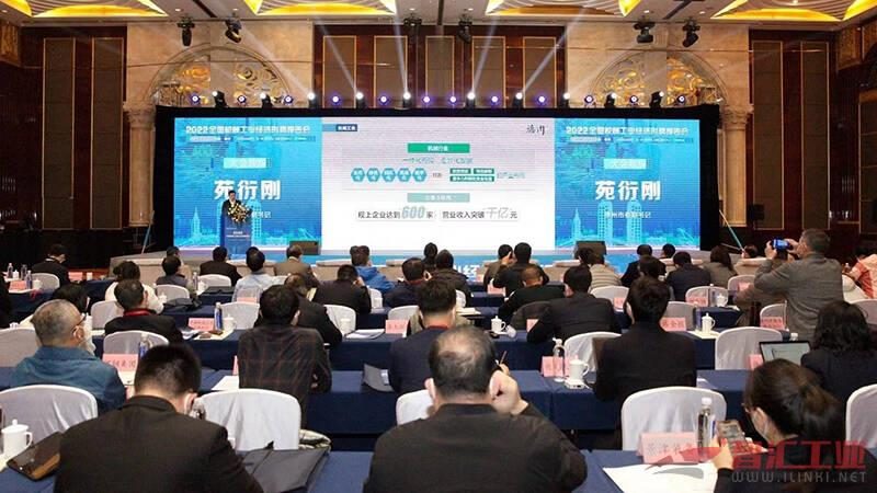在冲压设备选购过程中，新手们常常会陷入一些误区，以下列举几个常见的误区：